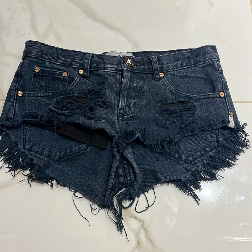 Black one teaspoon shorts - bonitas